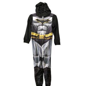Batman Boys M (7-8) Pajama Suit Costume Fleece Jumpsuit Hooded Flame Resistant